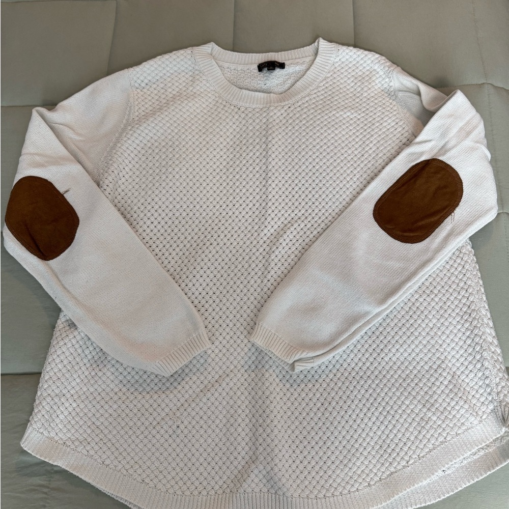 Elegant White Sweater with Brown Accents